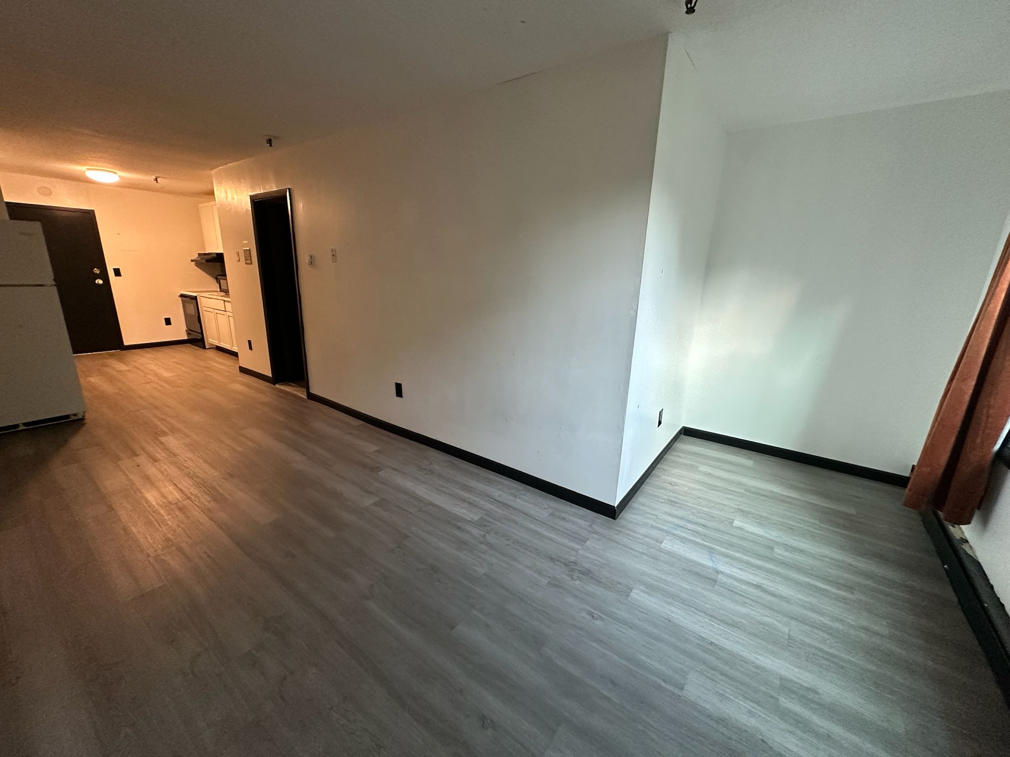 1660 East Main Street, Waterbury, Connecticut 06705, ,1 BathroomBathrooms,Apartment,For Rent,East Main Street,1027
