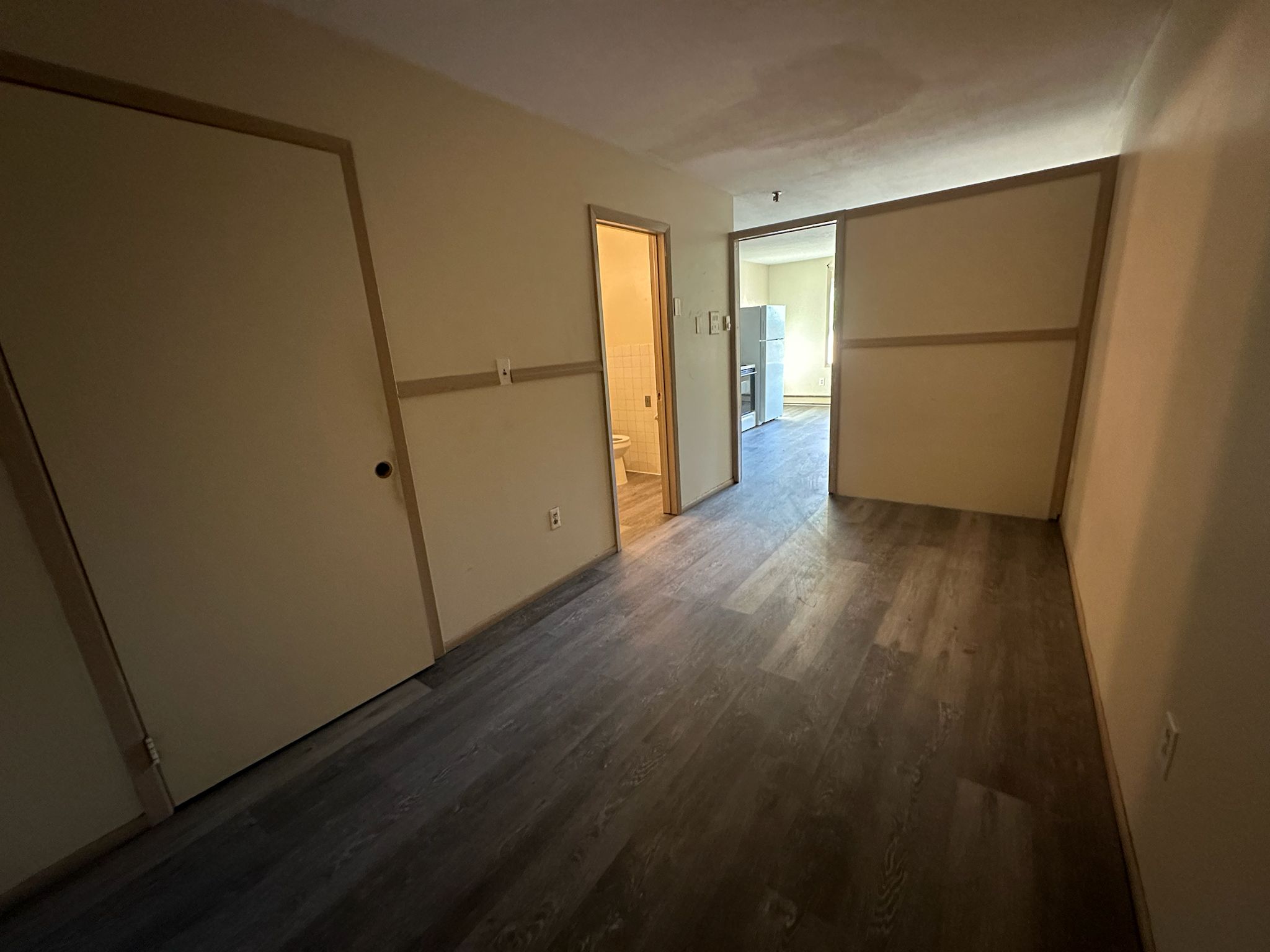 1660 East Main Street, Waterbury, Connecticut 06705, ,1 BathroomBathrooms,Apartment,For Rent,East Main Street,1027