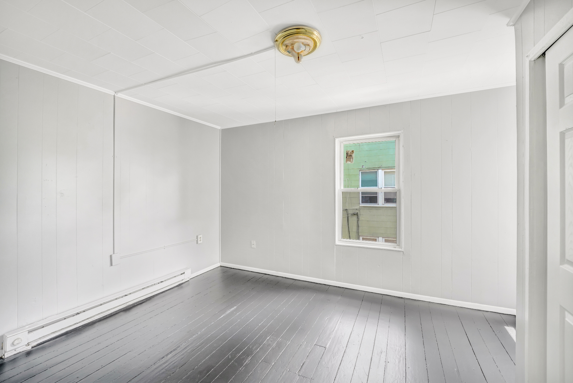 67 Burton Street, Waterbury, Connecticut 06704, 3 Bedrooms Bedrooms, ,1 BathroomBathrooms,Apartment,For Rent,Burton Street,2,1029