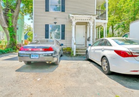 67 Burton Street, Waterbury, Connecticut 06704, 3 Bedrooms Bedrooms, ,1 BathroomBathrooms,Apartment,For Rent,Burton Street,2,1029
