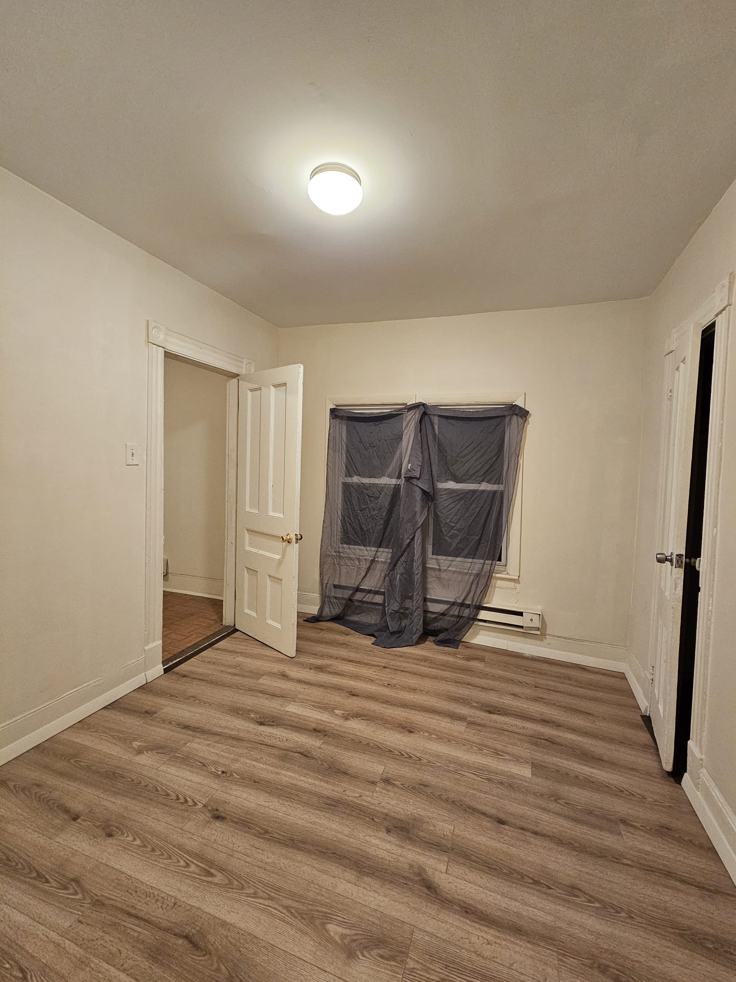 6 Frederick Court, Waterbury, Connecticut 06710, 3 Bedrooms Bedrooms, ,1 BathroomBathrooms,Apartment,For Rent,Frederick Court,1,1030