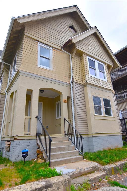 Wildwood 14 Avenue, Waterbury, Connecticut 06710, 4 Bedrooms Bedrooms, ,1 BathroomBathrooms,Apartment,For Rent,14,2,1033