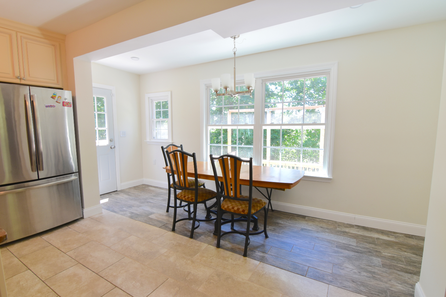 541 Willow Street, Waterbury, Connecticut 06710, 5 Bedrooms Bedrooms, ,3 BathroomsBathrooms,Apartment,For Rent,Willow Street,1034