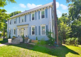 541 Willow Street, Waterbury, Connecticut 06710, 5 Bedrooms Bedrooms, ,3 BathroomsBathrooms,Apartment,For Rent,Willow Street,1034