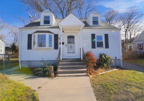 29 Myrna Avenue, Waterbury, Connecticut 06704, 4 Bedrooms Bedrooms, ,1 BathroomBathrooms,Apartment,For Rent,Myrna Avenue,1036