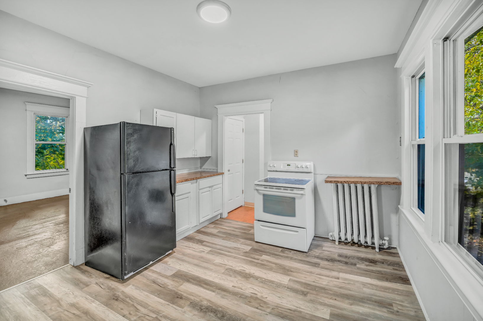 4 Templeton Street, Waterbury, Connecticut 06710, 2 Bedrooms Bedrooms, ,1 BathroomBathrooms,Apartment,For Rent,Templeton Street,1,1037