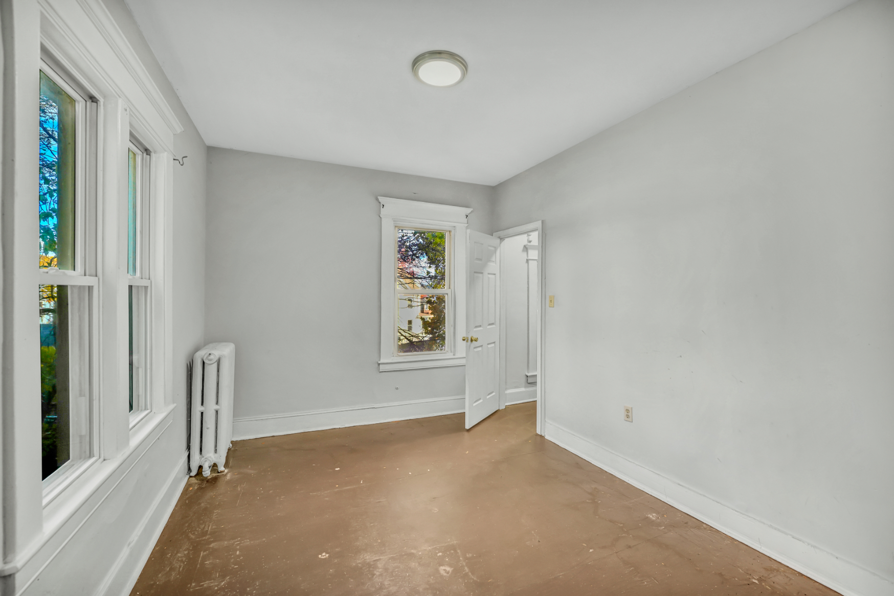 4 Templeton Street, Waterbury, Connecticut 06710, 2 Bedrooms Bedrooms, ,1 BathroomBathrooms,Apartment,For Rent,Templeton Street,1,1037